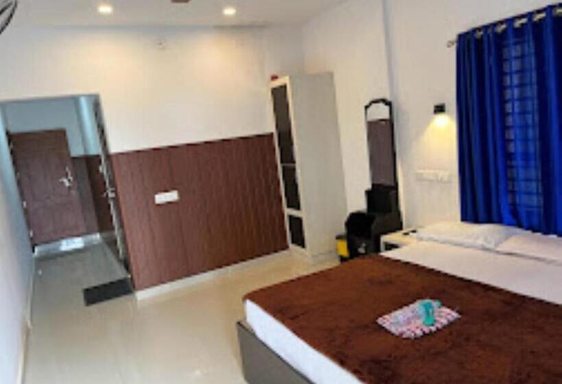 디럭스 룸, Dakshinakasi Guest House Kerala