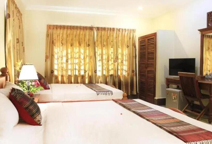 标准三人间, Keanthay Guest House
