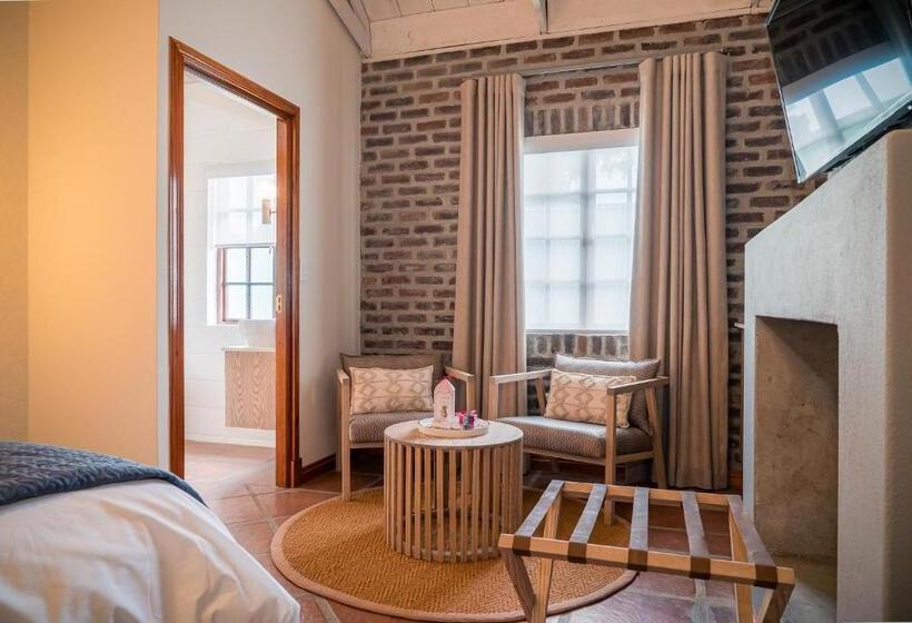 استودیوی لوکس, The Lofts @ Maple Square