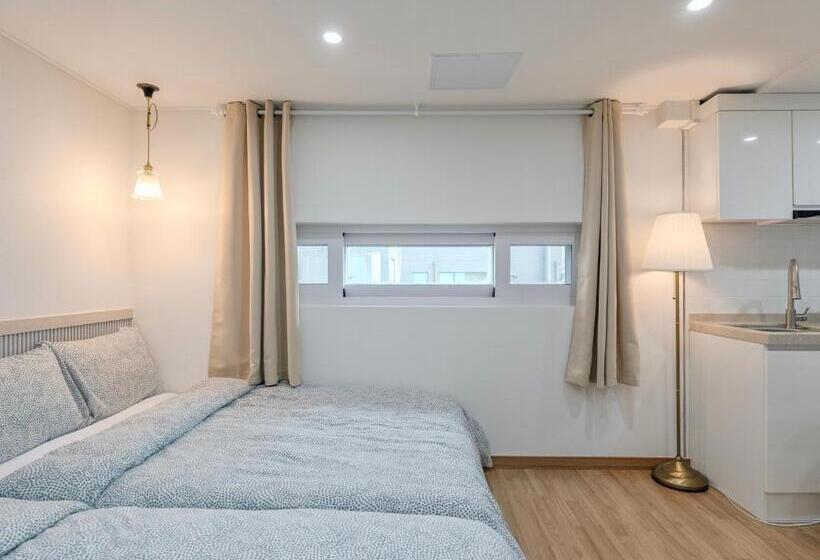 استودیوی لوکس, Harmony Stay