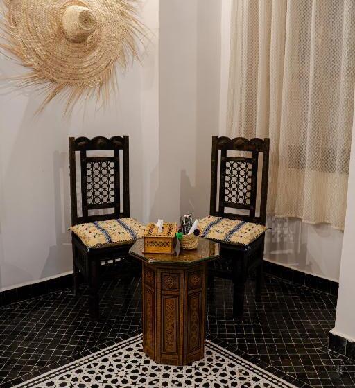اتاق لوکس با چشم‌انداز استخر, Darif S Riad & Spa