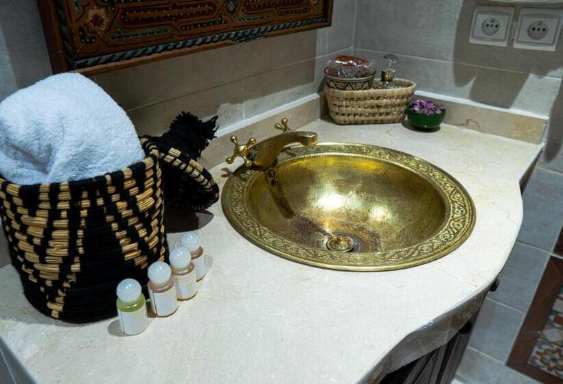 سوییت جونیور, Darif S Riad & Spa
