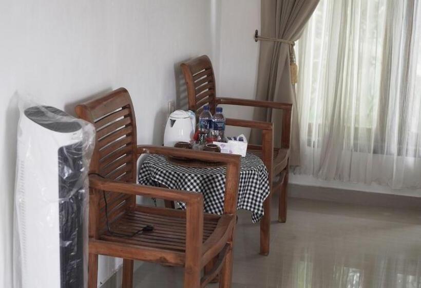 Номер Deluxe, Sri Sedana Guest House