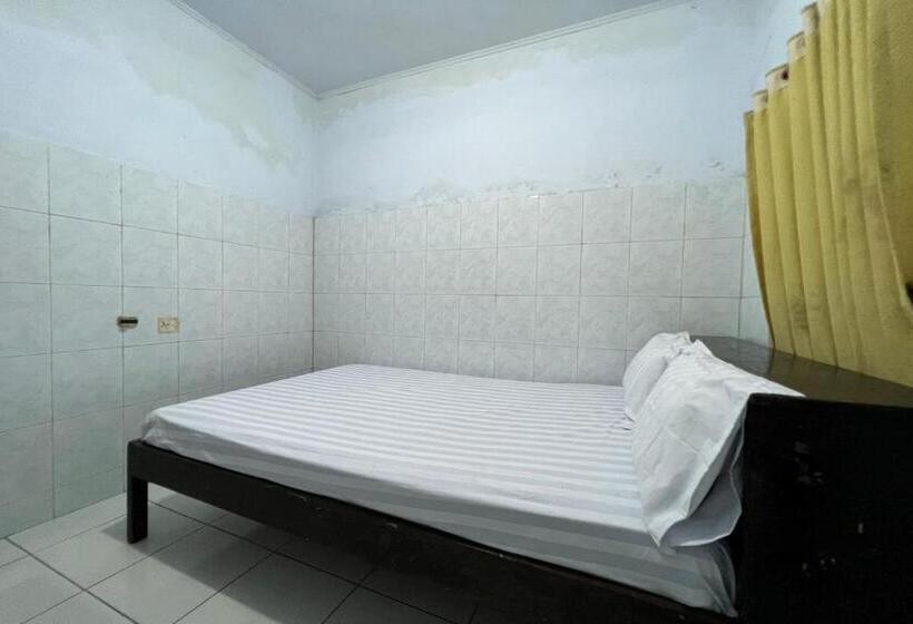 Номер Стандарт, Oyo 93429 Pondok Surya
