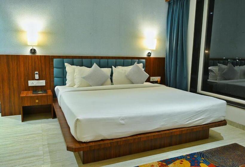 Трехместный Номер Deluxe, The One Hotel Nashik