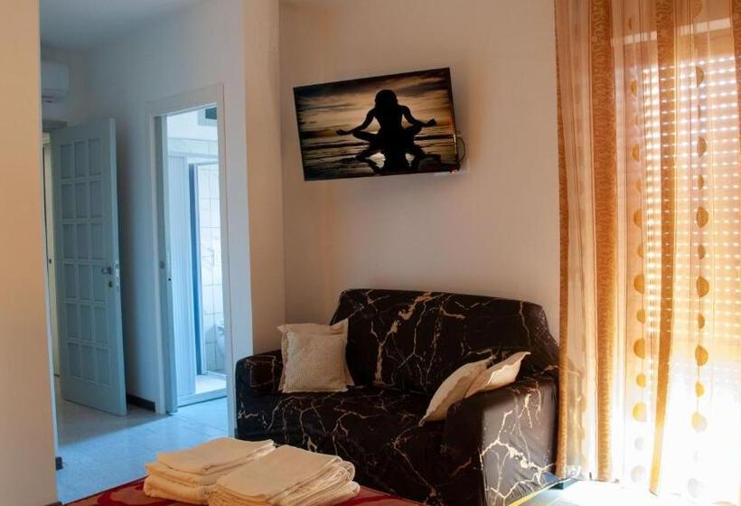 Номер Стандарт, Fly Bed And Breakfast