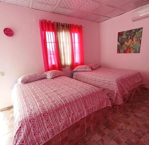 Номер Стандарт 2 Двуспальные Кровати, Belo Bay Apartment