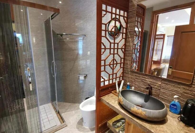اتاق استاندارد, 枕窗听雨客栈