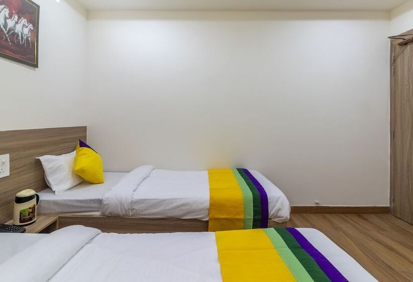 标准间, Itsy Hotels Krishna Residency, Govardhan Chauraha