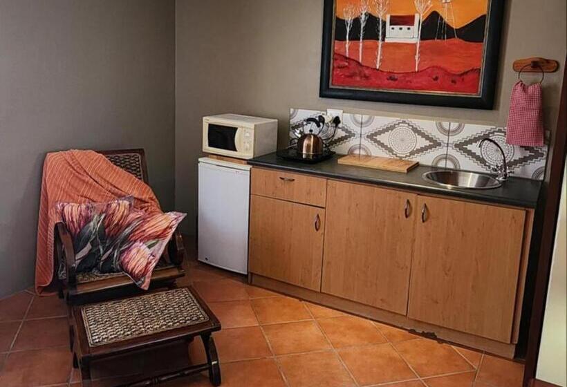 스위트 킹사이즈 침대, Dai Heka Guest House