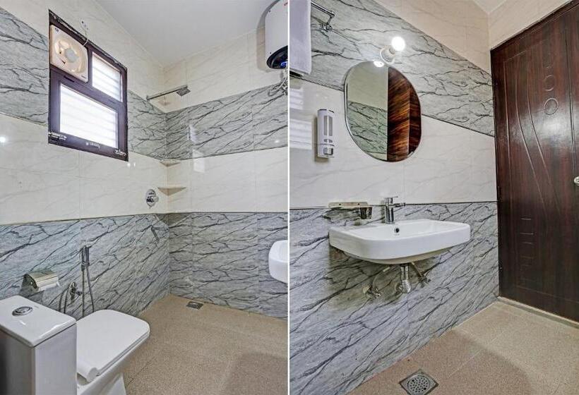 Quarto Triplo Clássico, Collection O Hotel Rao Estate