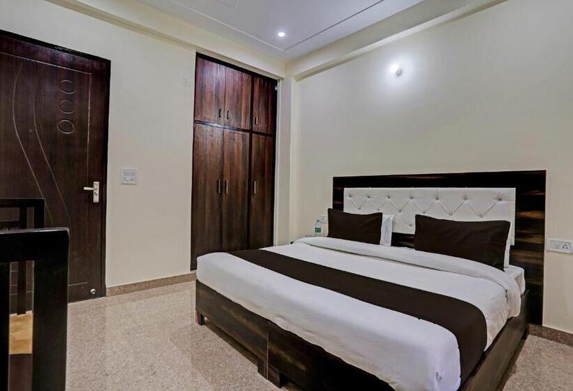 Quarto Triplo Clássico, Collection O Hotel Rao Estate