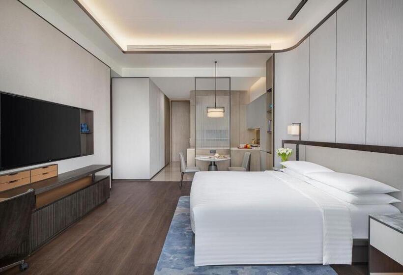 带城市景观的标准工作室, Marriott Executive Apartments Hangzhou