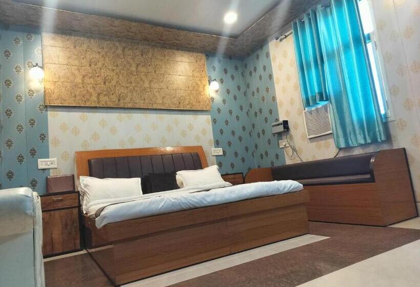 带大床的高级房间, Eagle Nest Guest House