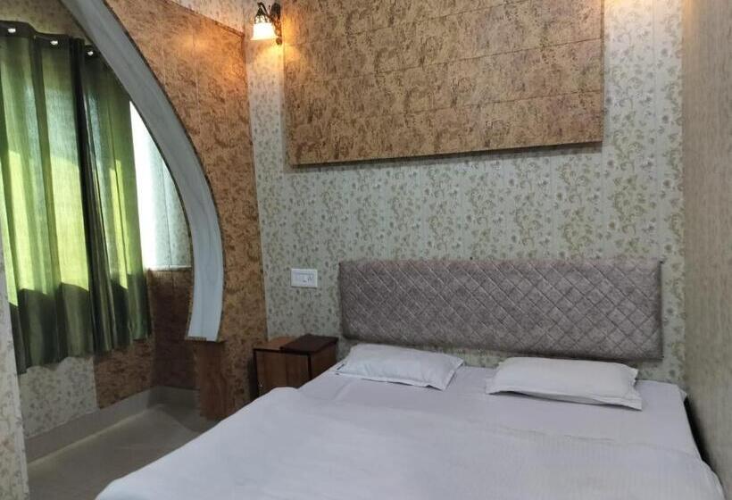 标准间, Eagle Nest Guest House