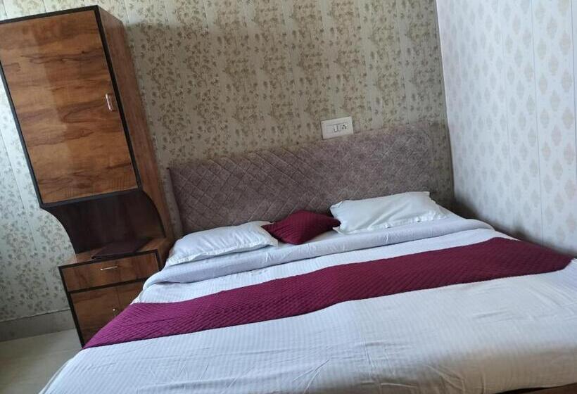 标准间, Eagle Nest Guest House