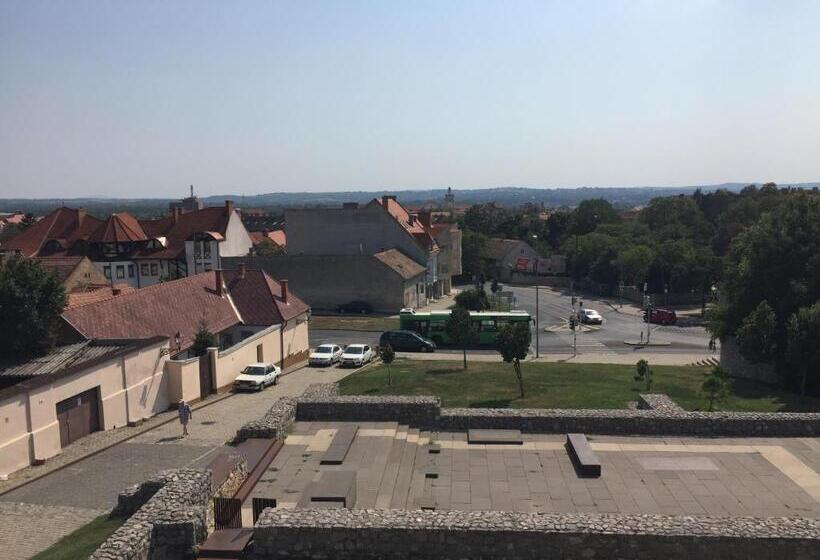 Номер Стандарт Трехместный, City Hotel Agoston
