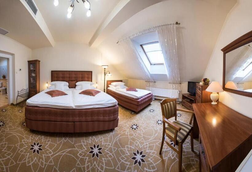 Номер Стандарт, Golden Royal Boutique Hotel & Spa