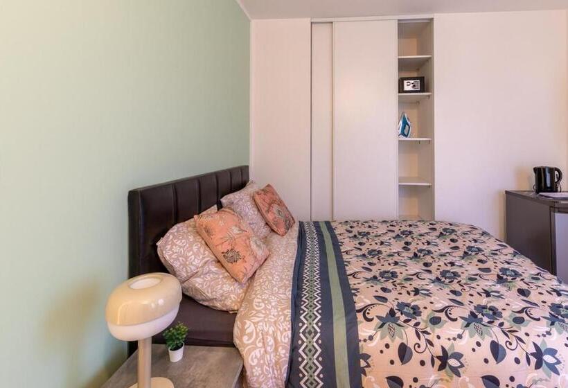 اتاق لوکس, Le Beau Refuge Parisien De Cergy   Parisian Modern Flat At Cergy