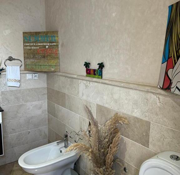 اتاق استاندارد با بالکن, Luxury Grey Suite In Hay Riad