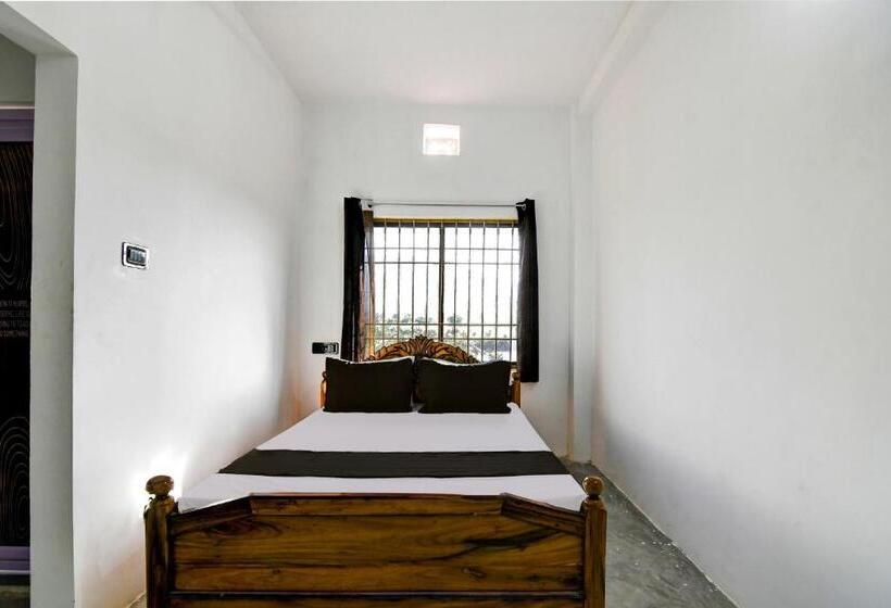 Трехместный Номер Классика, Hill View Lodge &