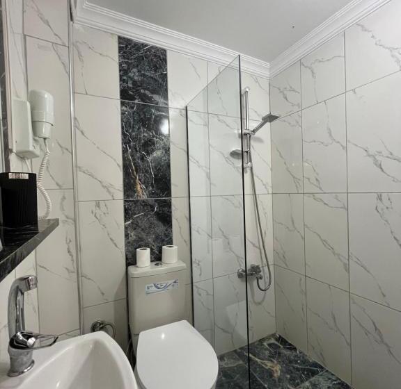استودیوی استاندارد, 3 ) Taksim’de Süit Delüxe Otel Odası