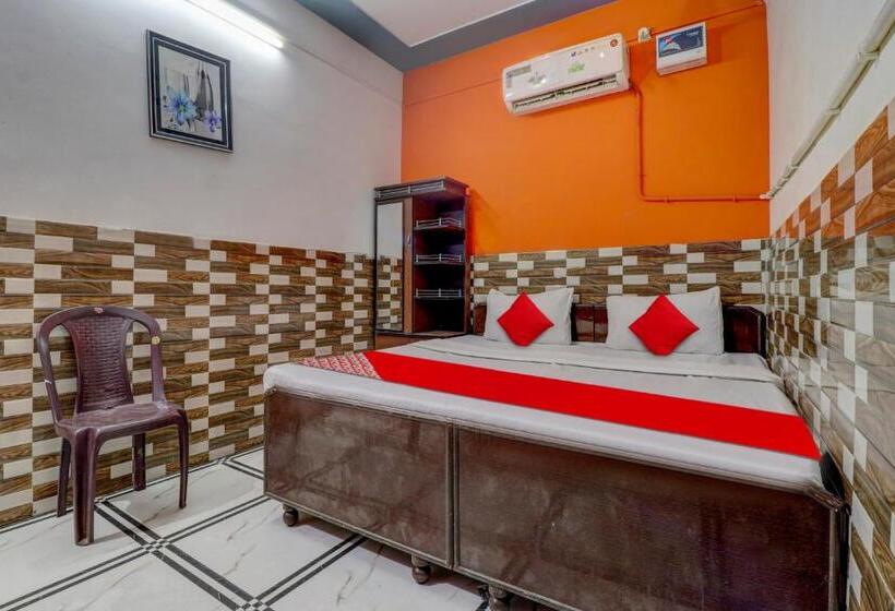 Трехместный Номер Классика, Oyo Flagship Rajan Residency