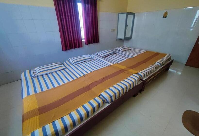 四人标准间, Chinmayi Tourist Home   Opposite To Temple Only 50 M