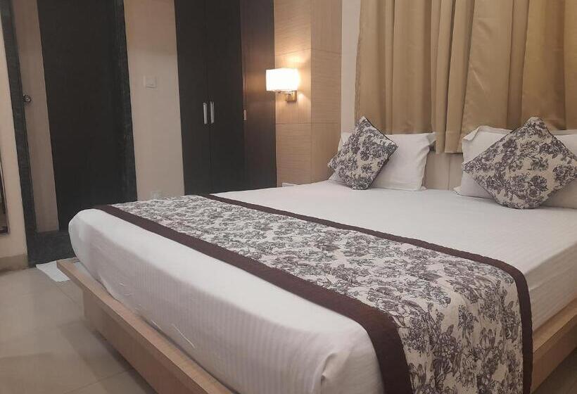 Номер Deluxe, Variety Inn
