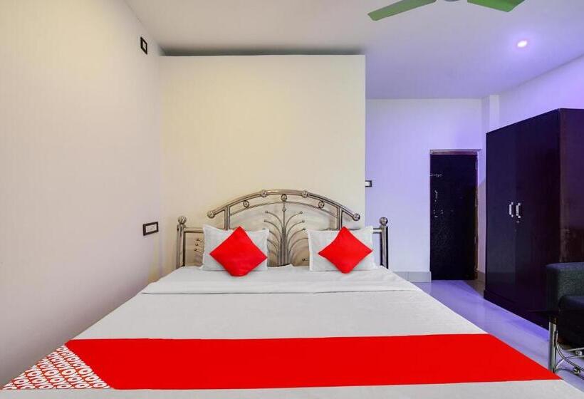 Трехместный Номер Deluxe, Hotel O Mango Leaf Hotel & Restaurant
