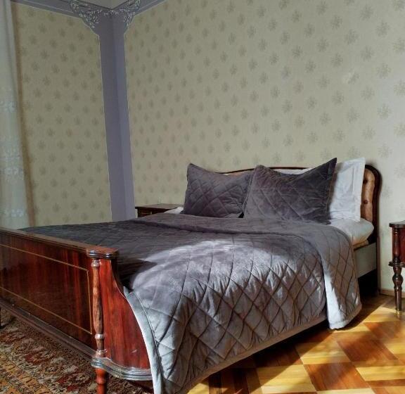 Номер Deluxe, Airport To Echmiadzin Guest House