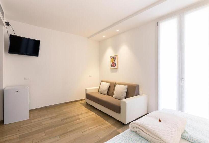 اتاق راحتی سه تخته, B&b Fiera In Cascina