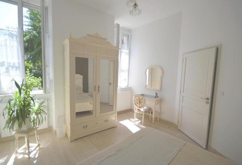 디럭스 룸, Chambre D Hôtes à Toul Centre Ville Avec Parking Privé