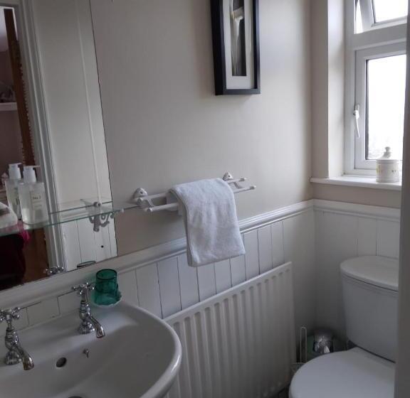 اتاق لوکس, Tess S Guest House R95k6n1 This Property Is Unsuitable For Children Under 12 Years Old