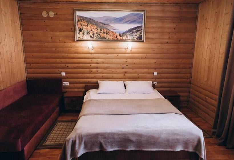 Quarto Triplo Estandar, новий