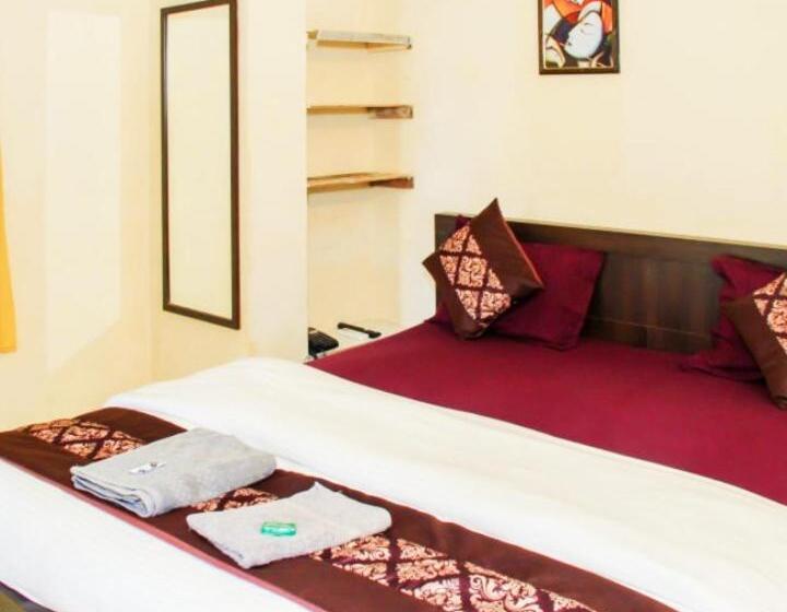 Quarto Estandar, Little Nest