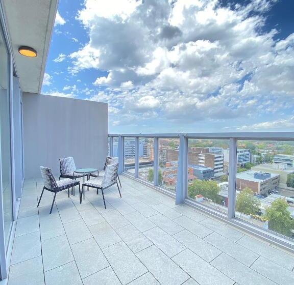 Апартаменты 1 Спальня с Террасой, Premium Apartments Chatswood