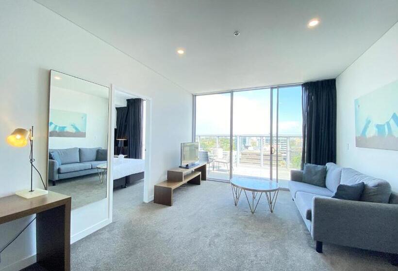 Апартаменты 1 Спальня с Террасой, Premium Apartments Chatswood
