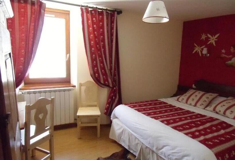 Номер Стандарт Вид на Горы, Auberge Aux 3 Frenes
