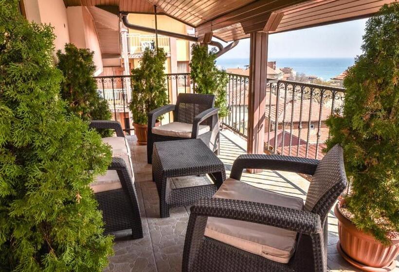 Апартаменты 1 Спальня с Террасой, Dimitur Jekov Guest House