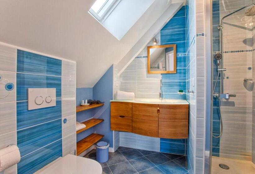 Дом 1 Спальня, La Casa Bella   Calm And Cosy House By The Sea