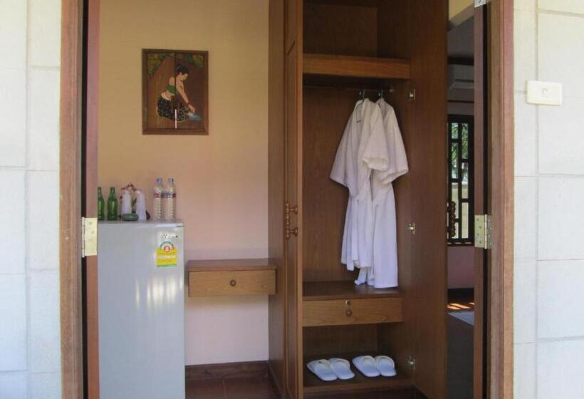 Superior Room with Terrace, Asiana House