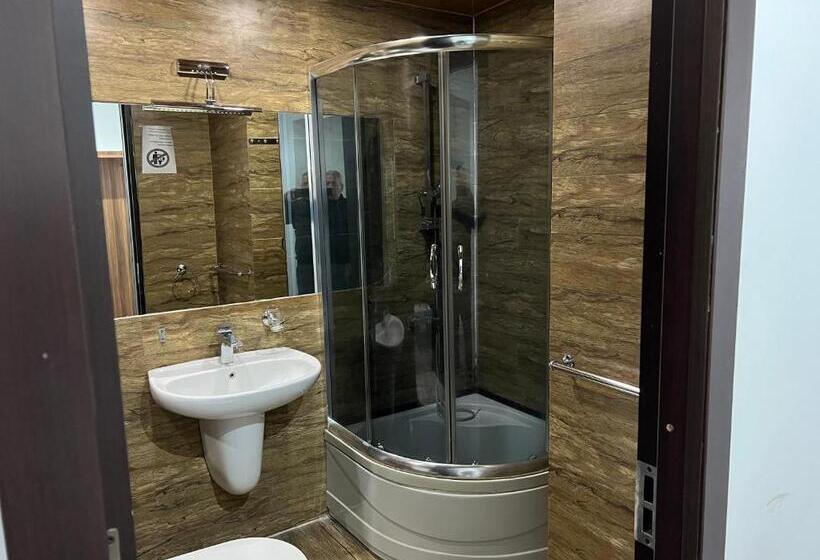 اتاق استاندارد با تخت بزرگ, Kent Hotel & Restaurant Kent Beach