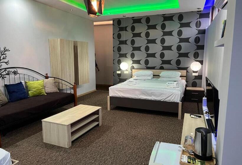 اتاق راحتی سه تخته, Kent Hotel & Restaurant Kent Beach