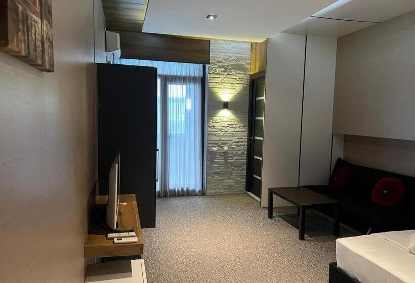 سوئیت با تخت بزرگ, Kent Hotel & Restaurant Kent Beach