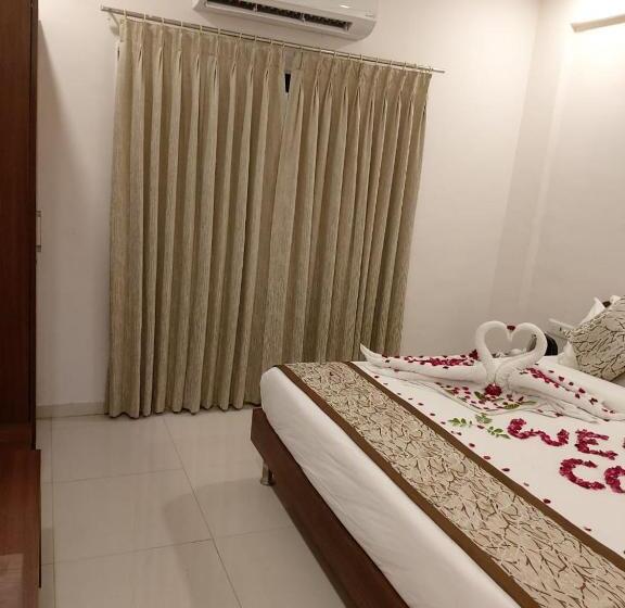 Президентский Люкс, Chandanvan Club & Resort
