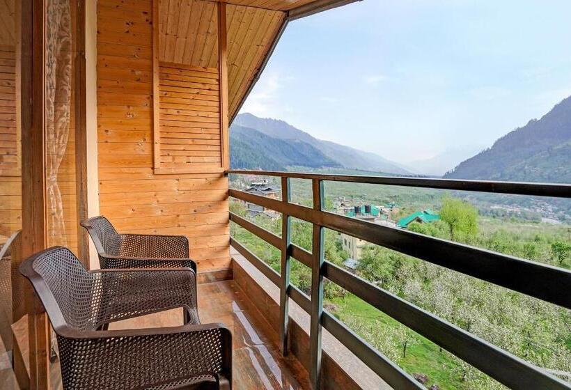 غرفة ديلوكس مزودة بشرفة, Naturevilas Sarovar Portico   Centrally Heated