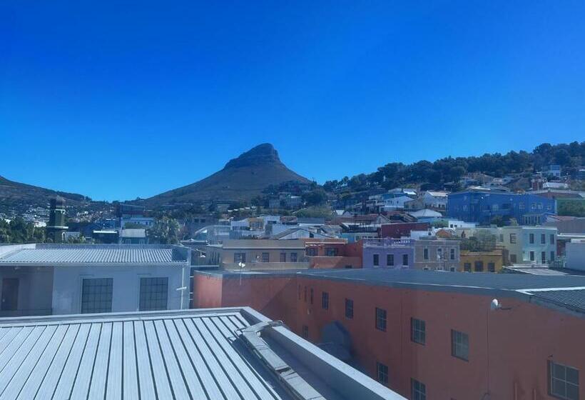 اتاق لوکس, M & B Backpackers