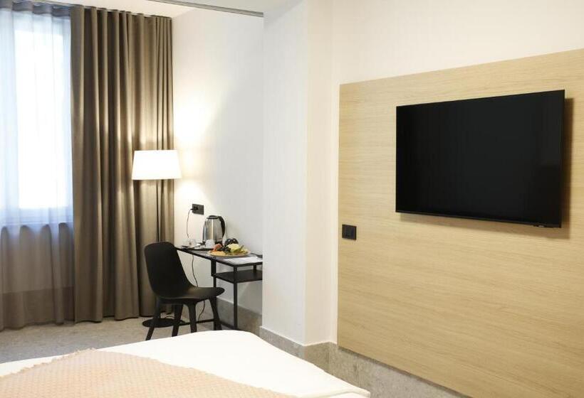 اتاق استاندارد چهار تخته, Floramare Health Resort
