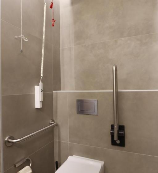 اتاق استاندارد سه نفره, Floramare Health Resort